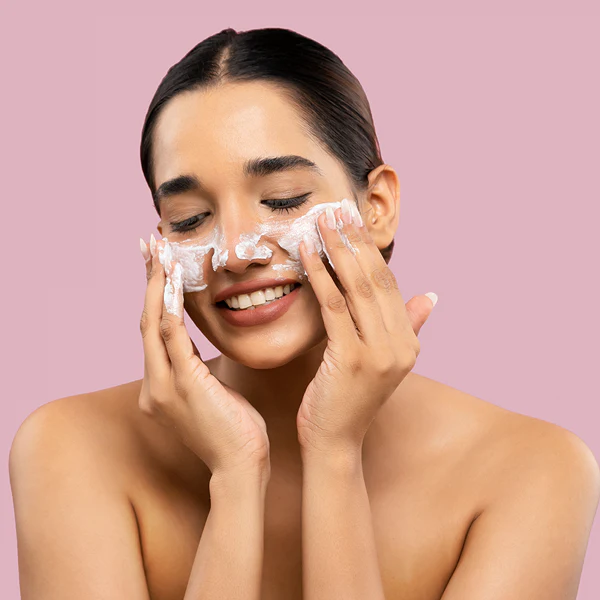 WhiteGlow InstaGlow Brightening 4 in 1 Facial Kit - Image 3